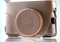 Чехол кожаный Fujifilm LC-X 100 S коричневый