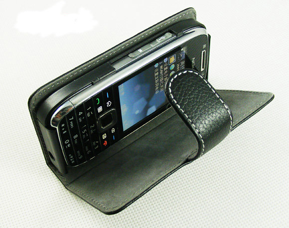 Оригинальный кожаный чехол для телефона Nokia E75 book Оригинальный кожаный чехол для телеофна Nokia E75 book.