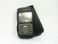 Оригинальный кожаный чехол для телефона Nokia E71 Clip black
